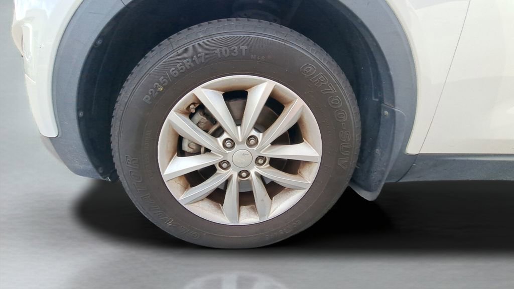 Used 2016 Kia Sorento LX image 3