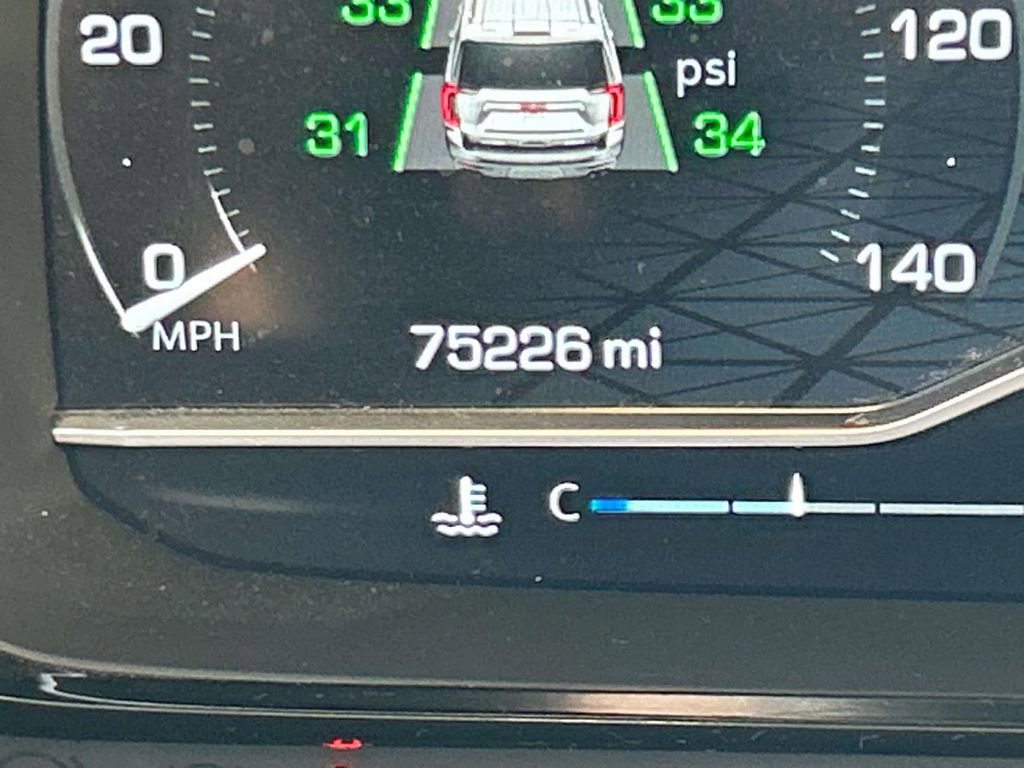 Used 2022 GMC Yukon Denali image 44