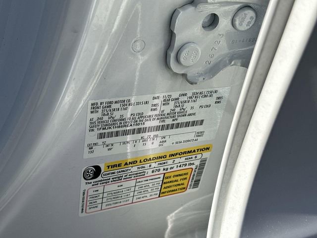 Used 2024 Ford Expedition Max XLT image 34