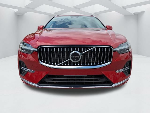 Certified 2023 Volvo XC60 B5 Plus AWD/4WD image 11