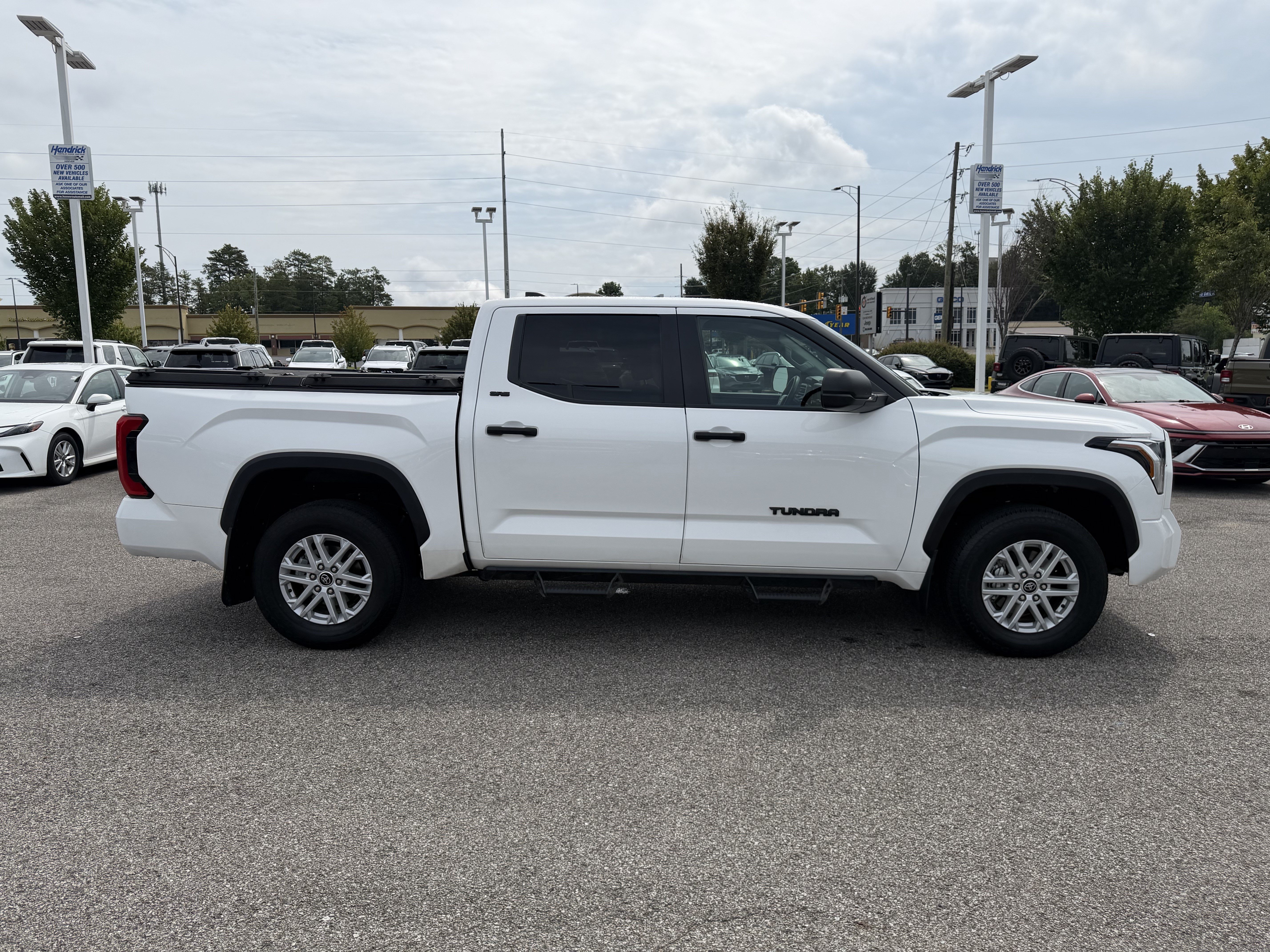 Used 2024 Toyota Tundra SR5 AWD/4WD image 11