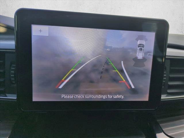 Used 2023 Ford Explorer Limited image 12