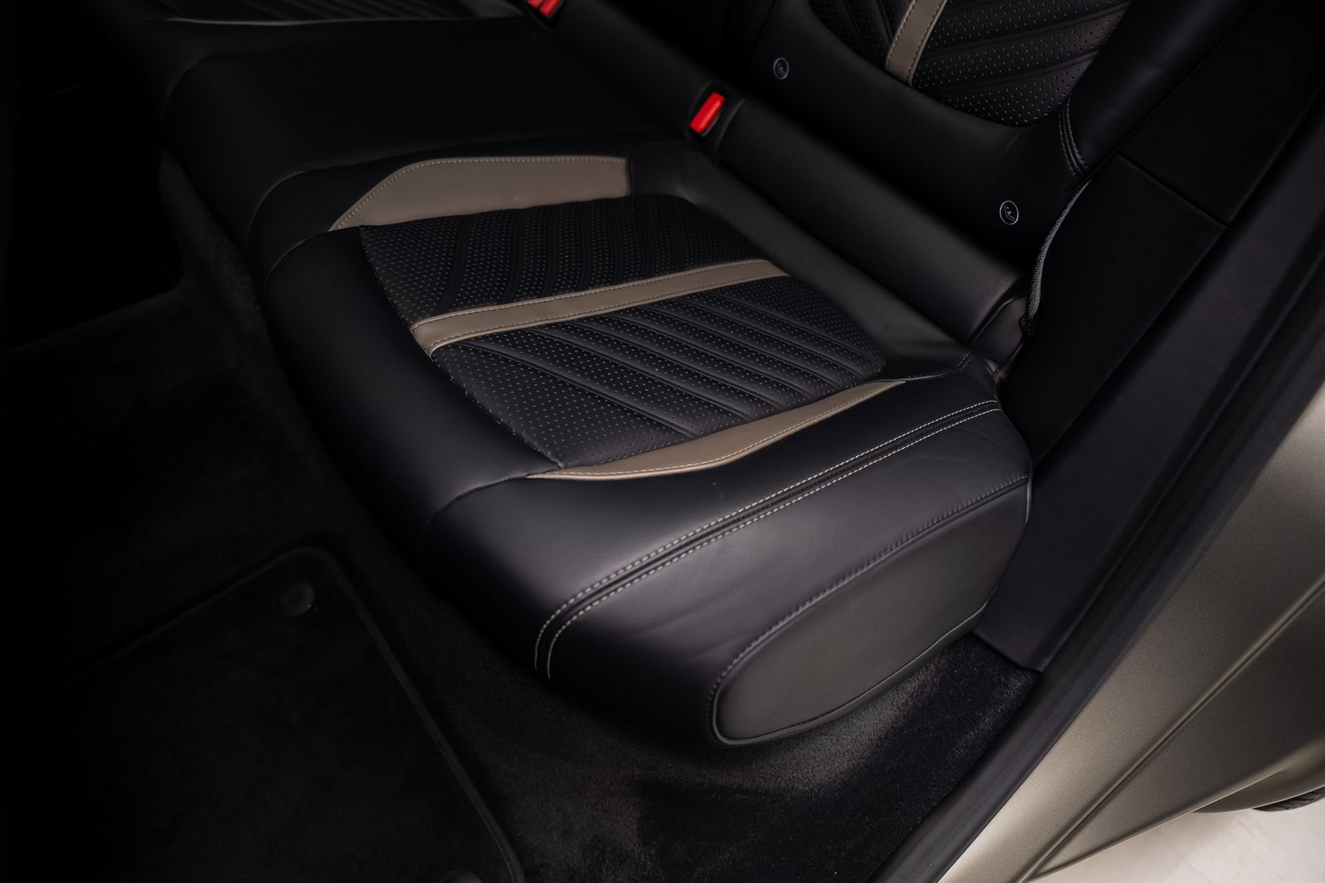 Used 2023 Aston Martin DBX 707 AWD/4WD image 67
