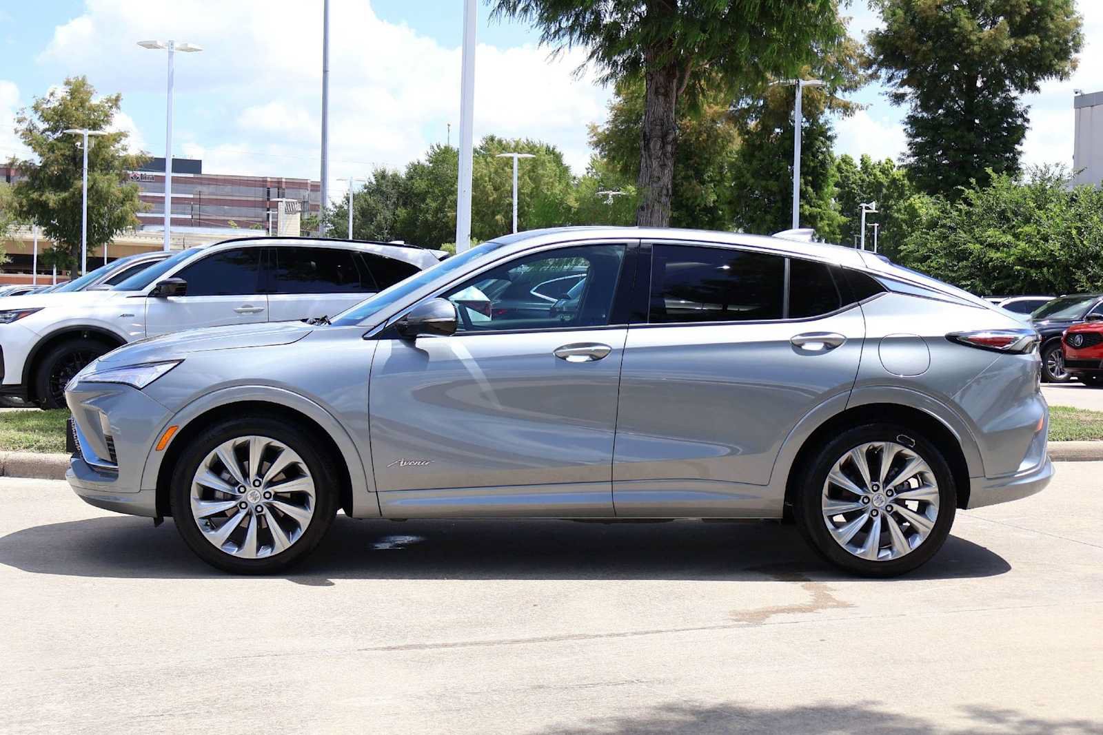 Used 2024 Buick Envista Avenir FWD image 3