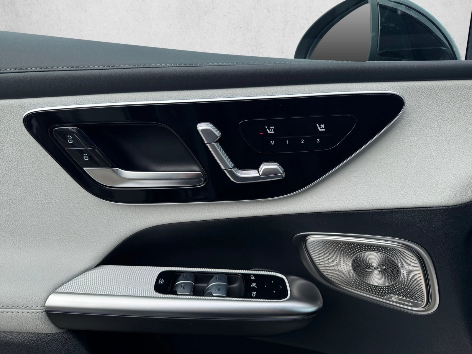 New 2027 Mercedes-Benz GLC 300 4MATIC image 10