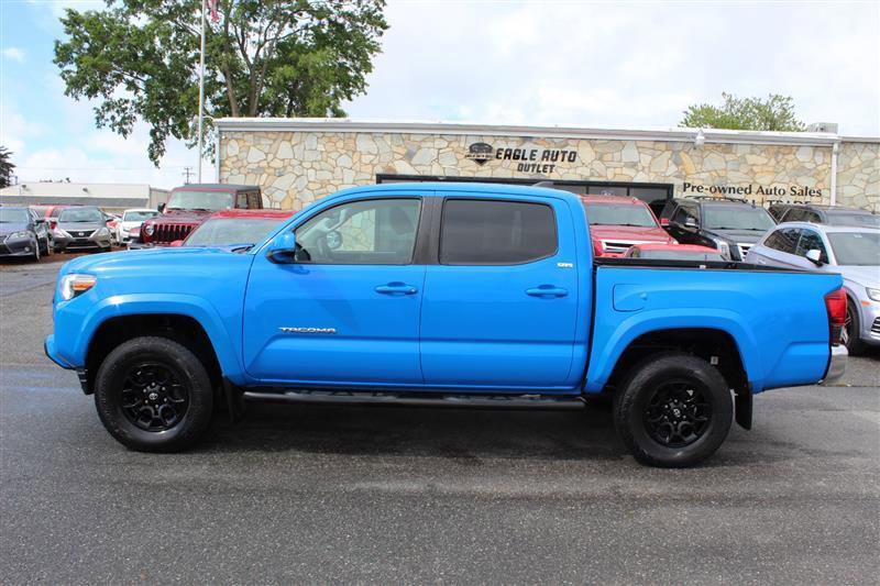 Used 2020 Toyota Tacoma SR5 AWD/4WD image 4