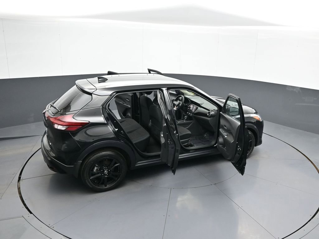Used 2023 Nissan Kicks SV image 44