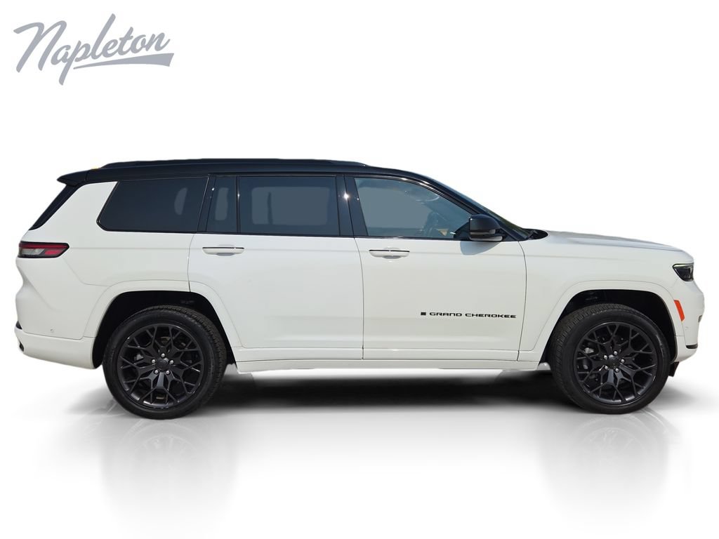 Used 2023 Jeep Grand Cherokee L Summit AWD/4WD image 7
