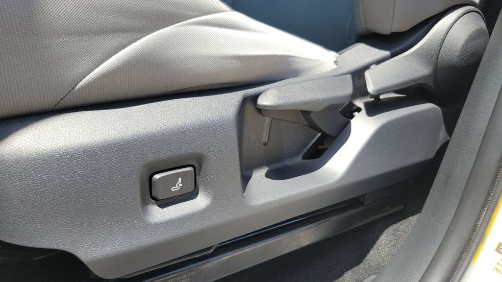 Certified 2025 Toyota Tacoma SR5 AWD/4WD image 16