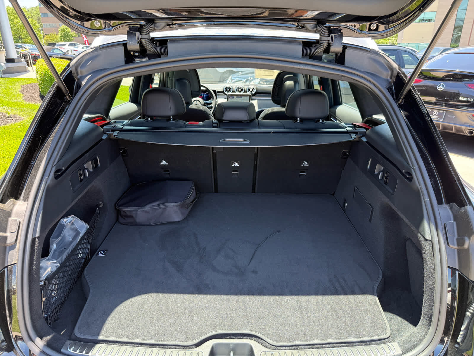 New 2025 Mercedes-Benz GLC 63 AMG S image 34