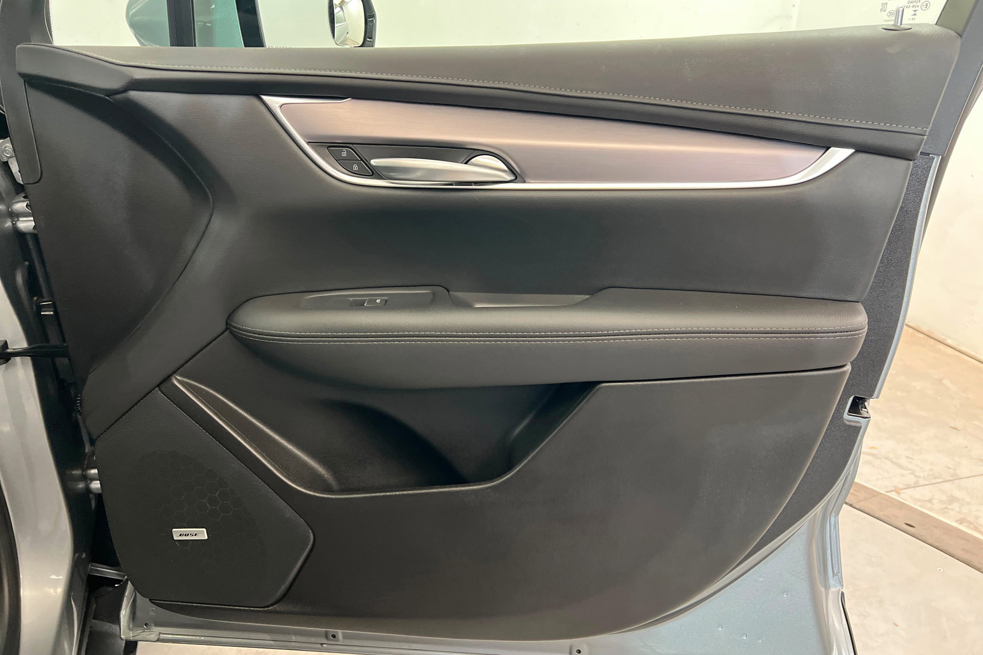 Used 2025 Cadillac XT5 Luxury w/ LPO, Floor Liner Package AWD/4WD image 24