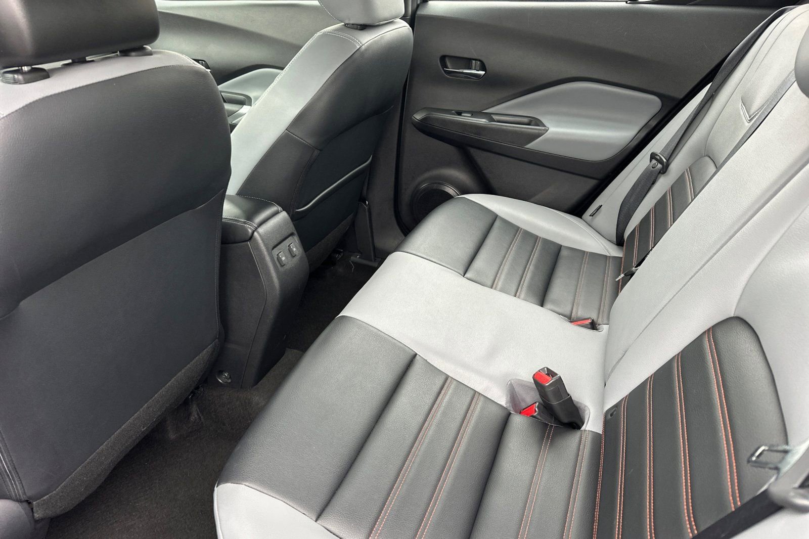 Used 2023 Nissan Kicks SR w/ SR Premium Package image 14