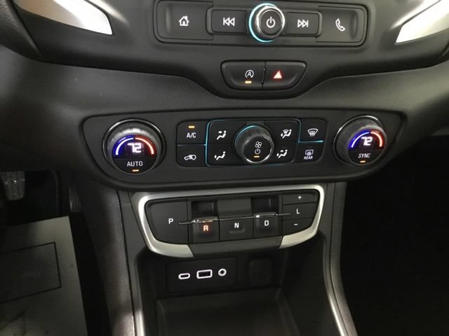 Used 2024 GMC Terrain SLE w/ Driver Convenience Package FWD image 25