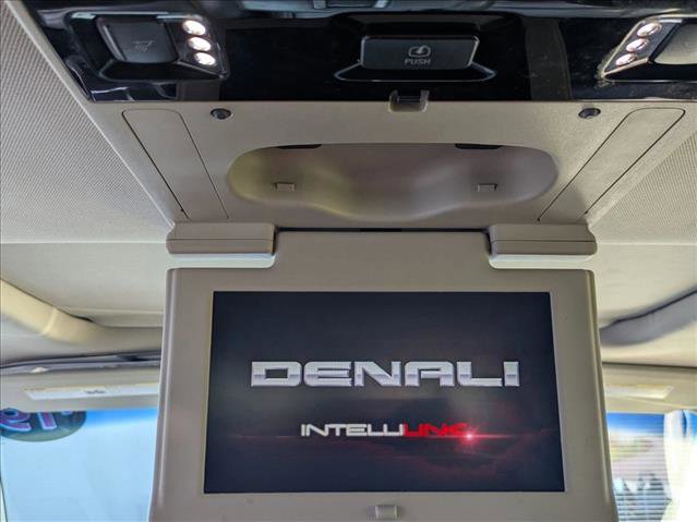 Used 2019 GMC Yukon Denali w/ Open Road Package image 17