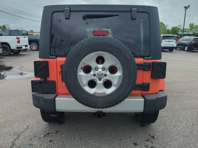 Used 2015 Jeep Wrangler Unlimited Sahara w/ Connectivity Group AWD/4WD image 26