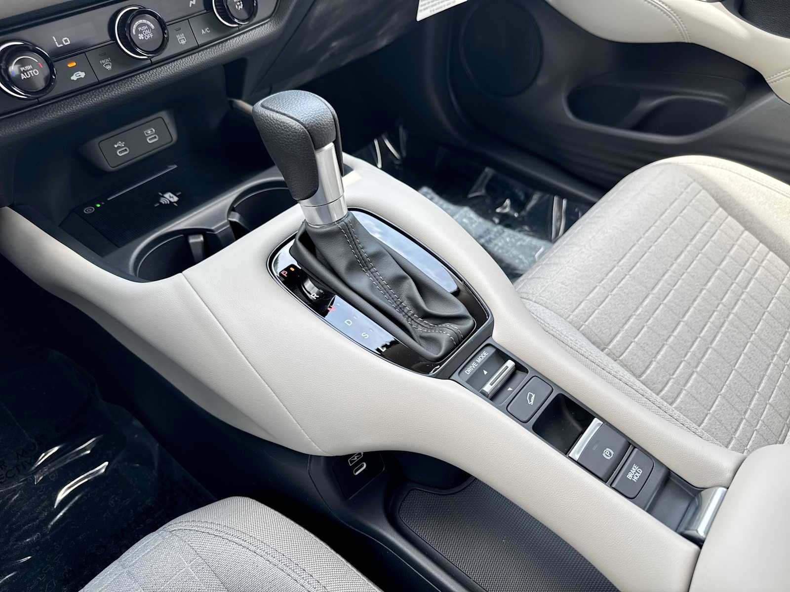New 2027 Honda HR-V LX image 21