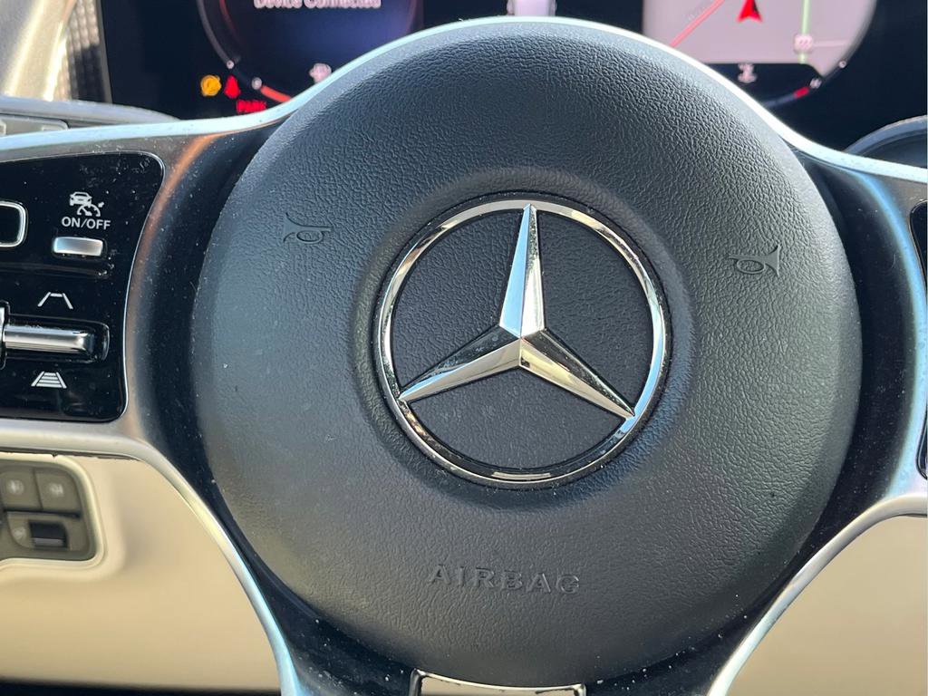 Used 2023 Mercedes-Benz GLB 250 image 23