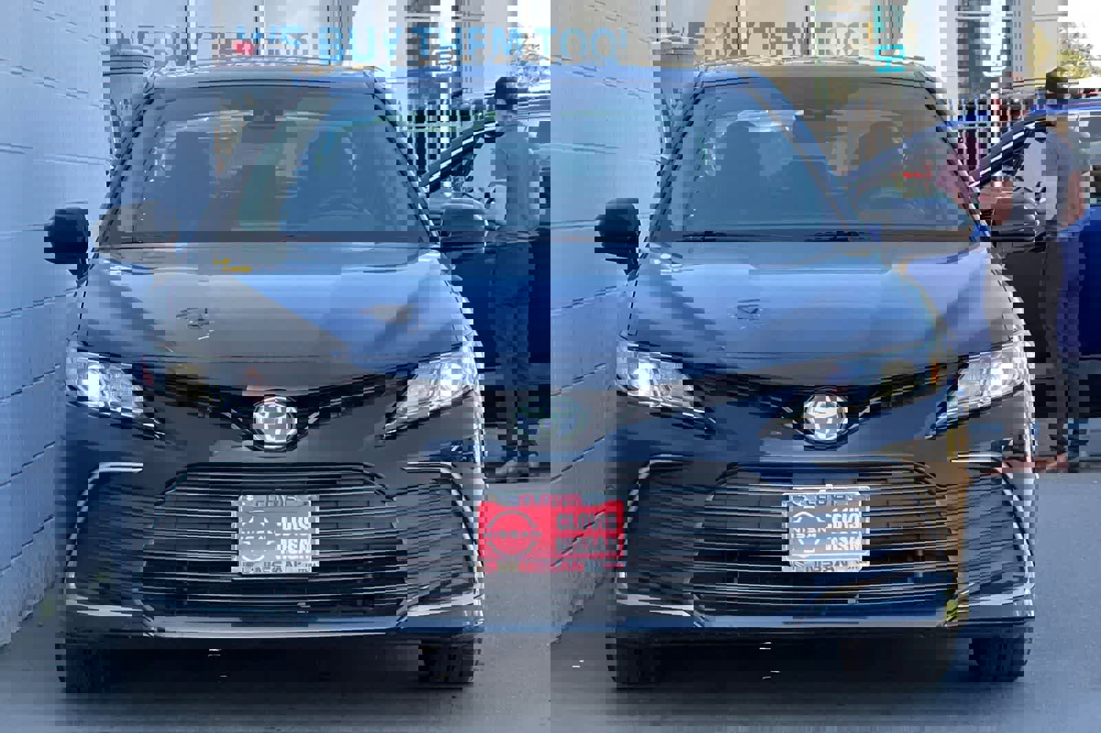 Used 2021 Toyota Camry LE image 11