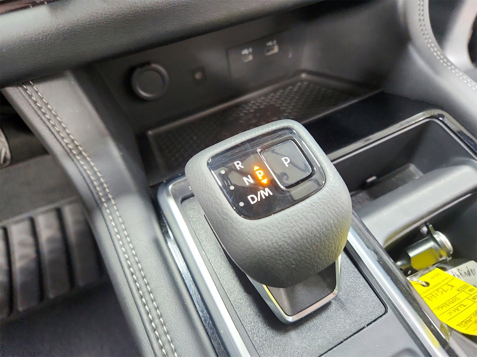 Used 2024 Nissan Pathfinder Platinum w/ Lighting Package (N93) image 28