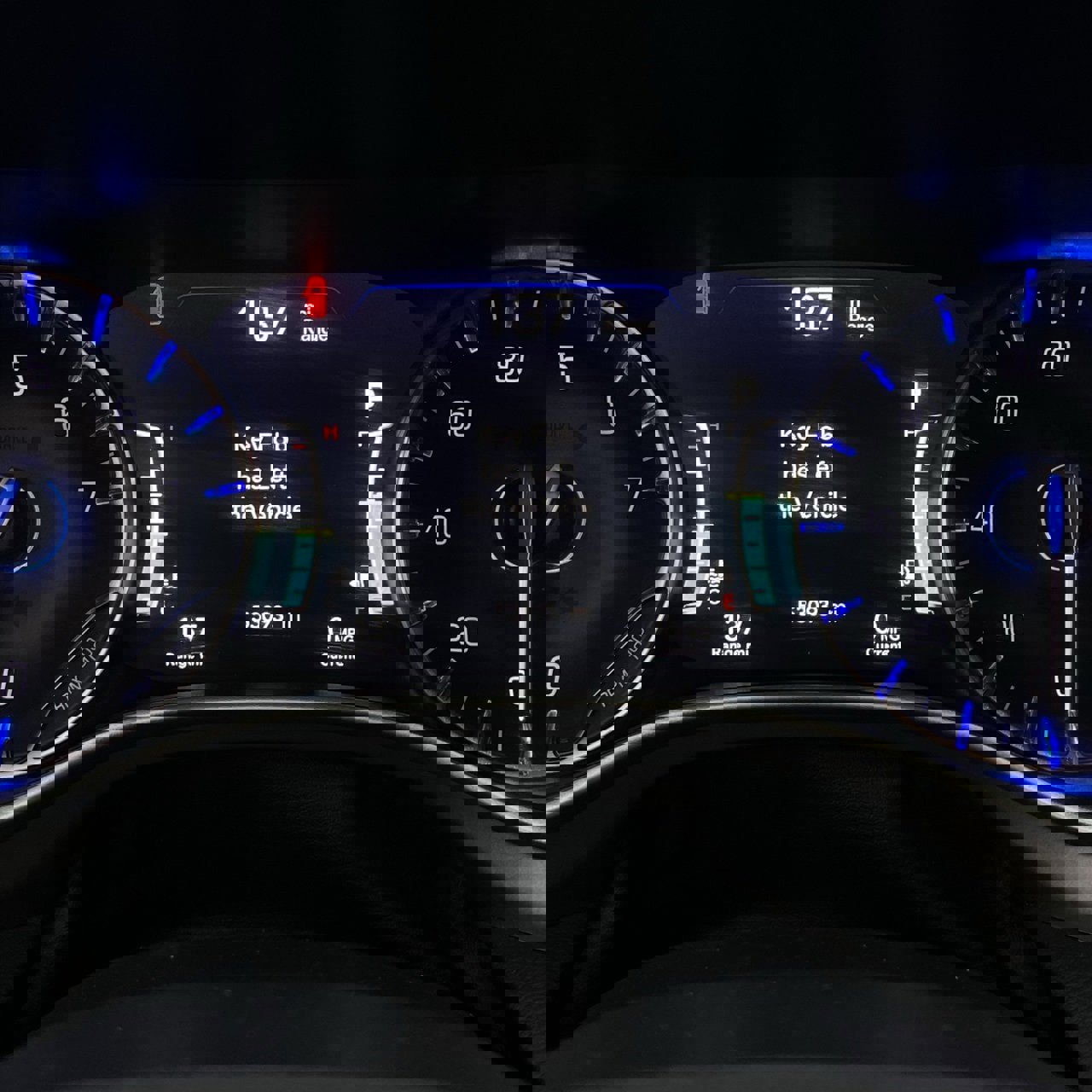 Used 2023 Chrysler Pacifica Touring-L image 15