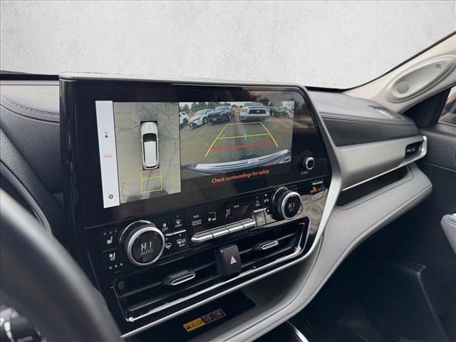 Certified 2025 Toyota Highlander Platinum image 15