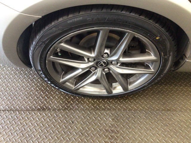 Used 2017 Lexus IS 200t F Sport w/ F Sport Package RWD image 24