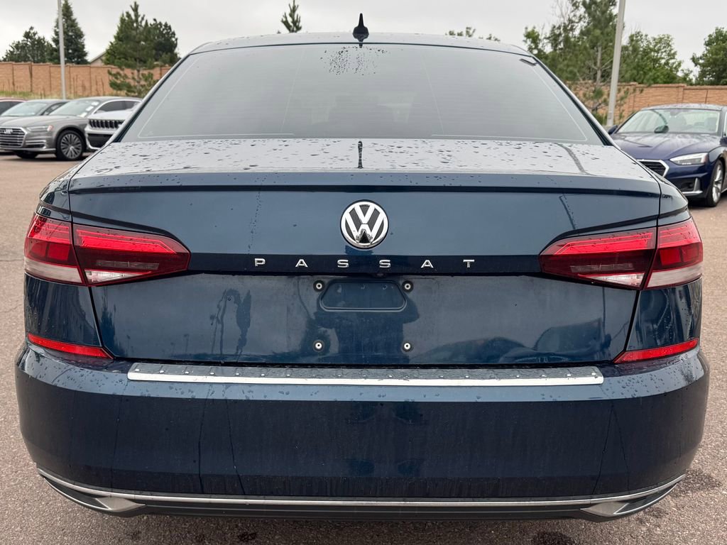 Used 2022 Volkswagen Passat 2.0T SE FWD image 5