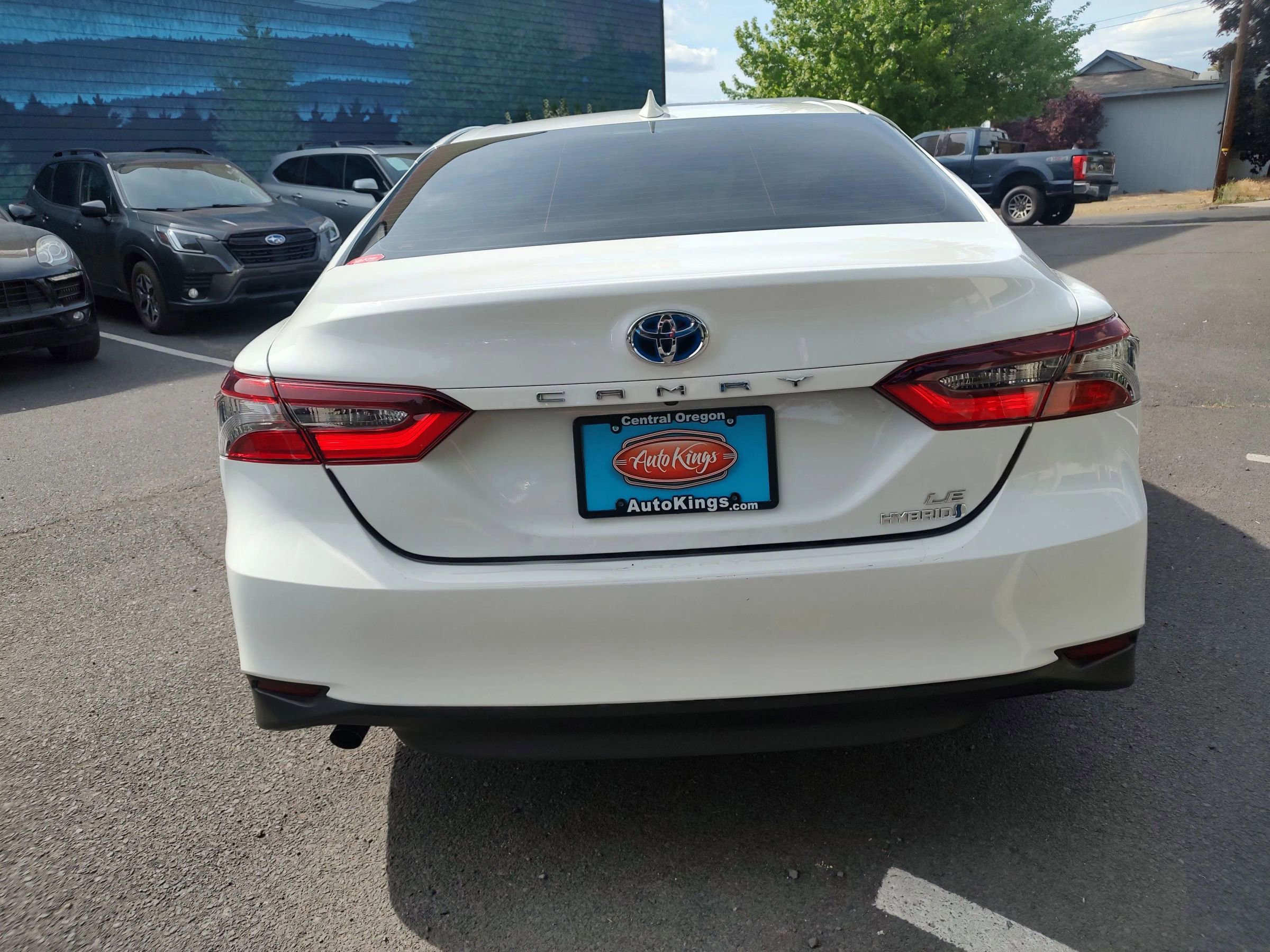 Used 2023 Toyota Camry LE image 4