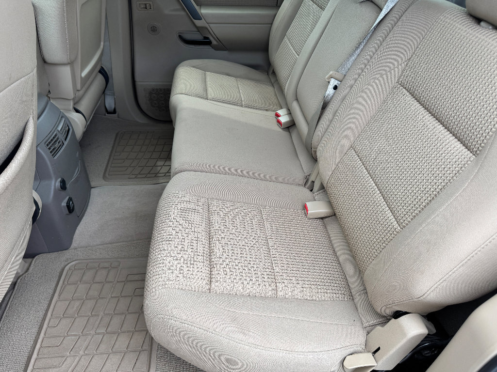Used 2013 Nissan Titan SV w/ SV Value Truck Pkg AWD/4WD image 14