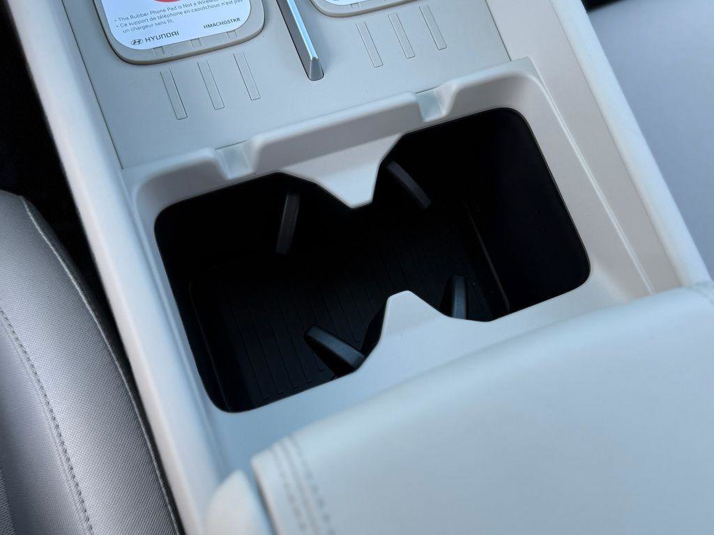 New 2026 Hyundai Santa Fe SE image 25