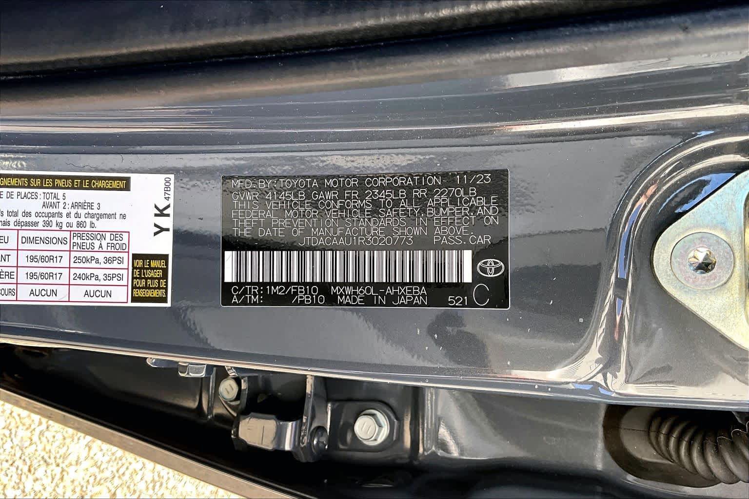 Used 2024 Toyota Prius LE FWD image 36