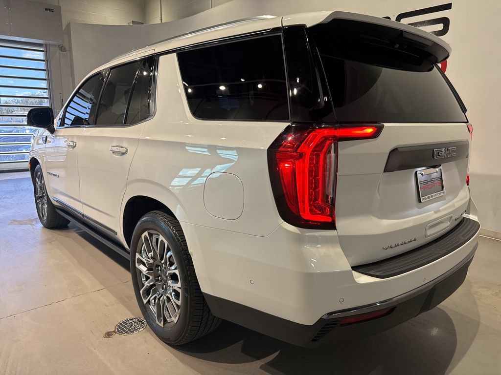 Used 2024 GMC Yukon Denali Ultimate AWD/4WD image 5