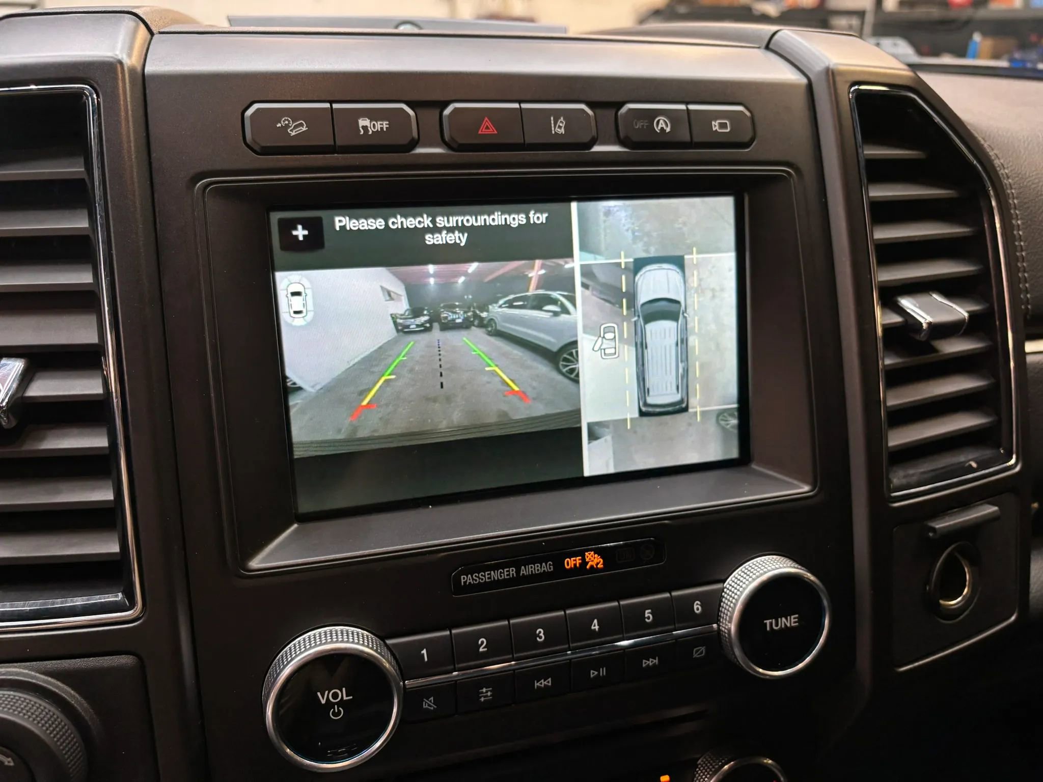 Used 2018 Ford Expedition Max Limited w/ Equipment Group 302A AWD/4WD image 19