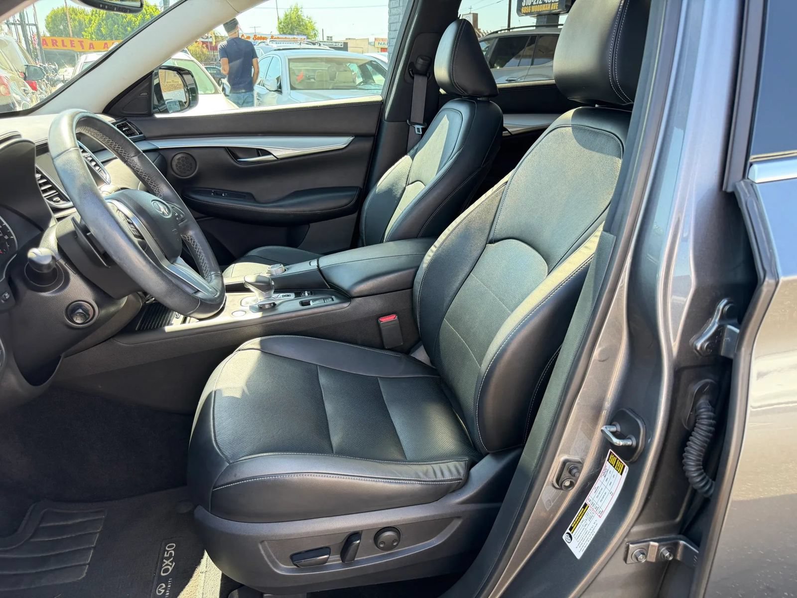 Used 2020 INFINITI QX50 Essential w/ Convenience Package FWD image 33