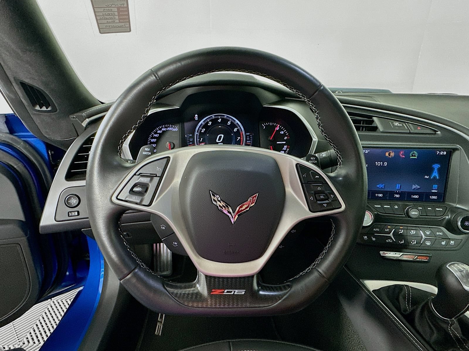 Used 2015 Chevrolet Corvette Z06 w/ 3LZ Preferred Equipment Group RWD image 12