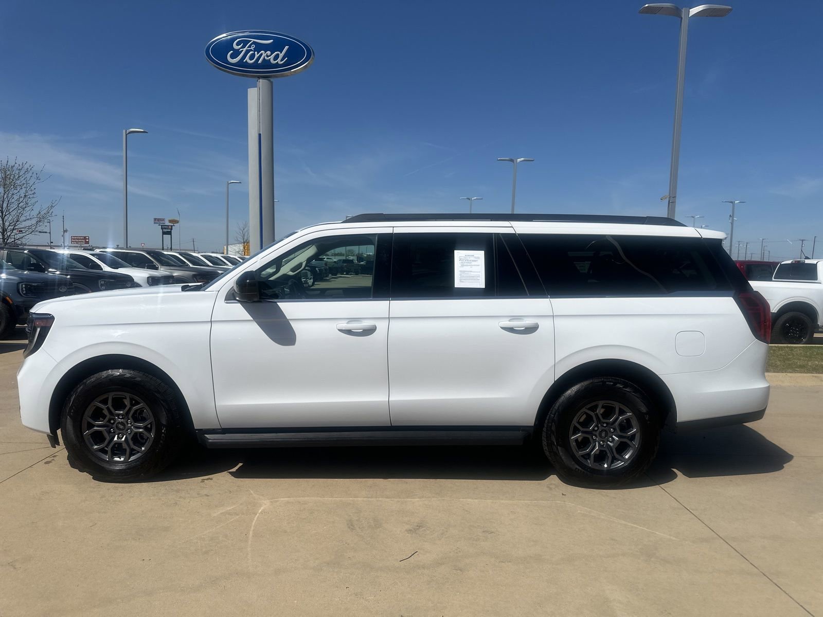 Used 2025 Ford Expedition Max Active image 2