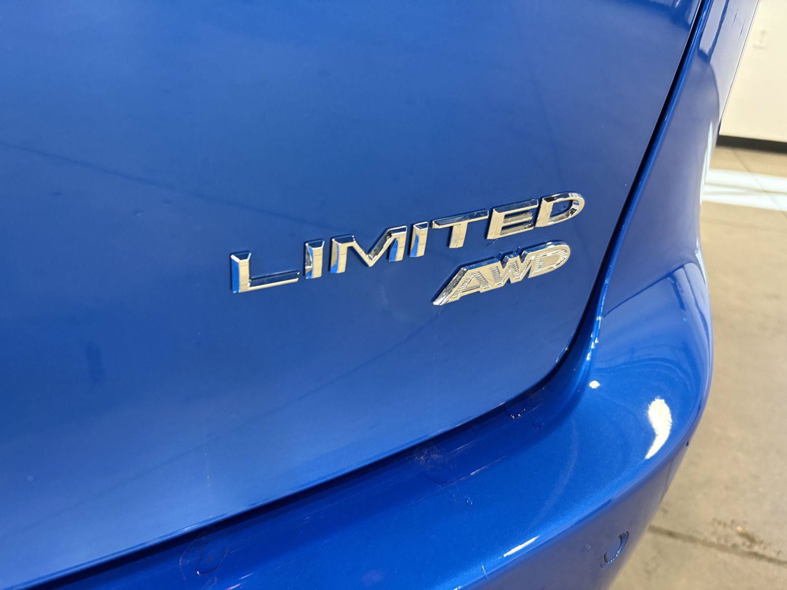 Used 2026 Chrysler Pacifica Limited AWD/4WD image 10