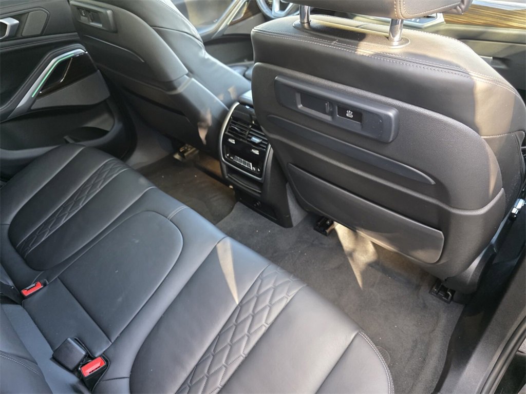 Used 2021 BMW X6 sDrive40i w/ Executive Package image 29