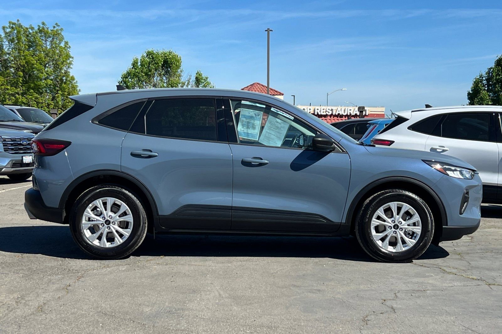 Used 2025 Ford Escape Active image 3