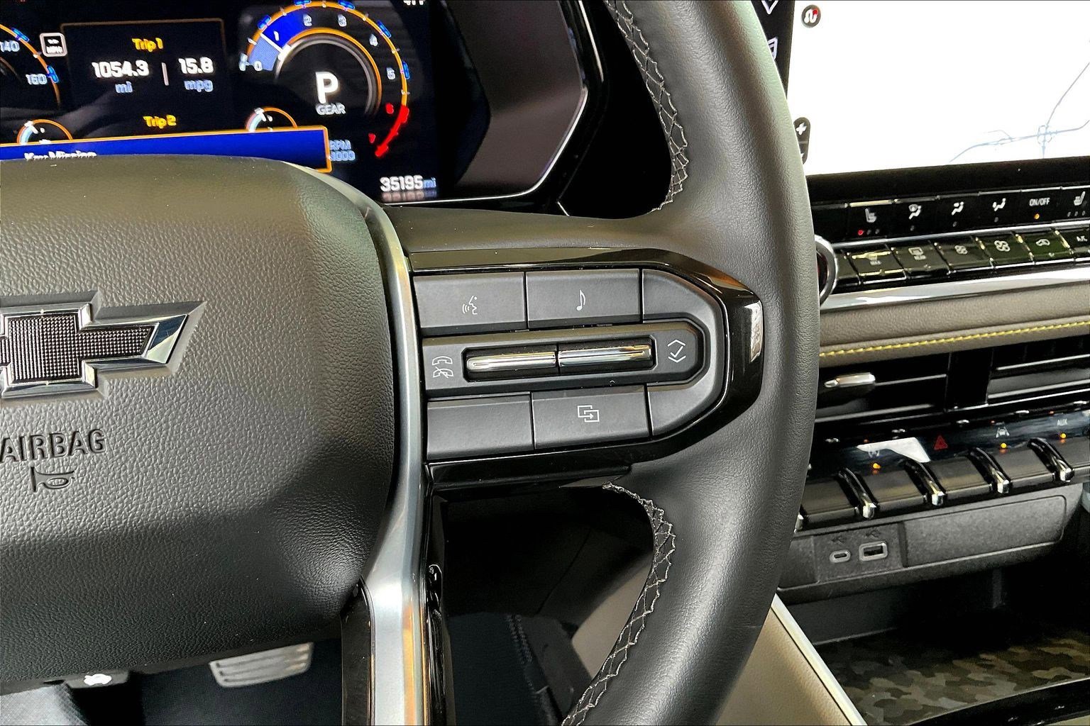 Used 2024 Chevrolet Colorado ZR2 image 14