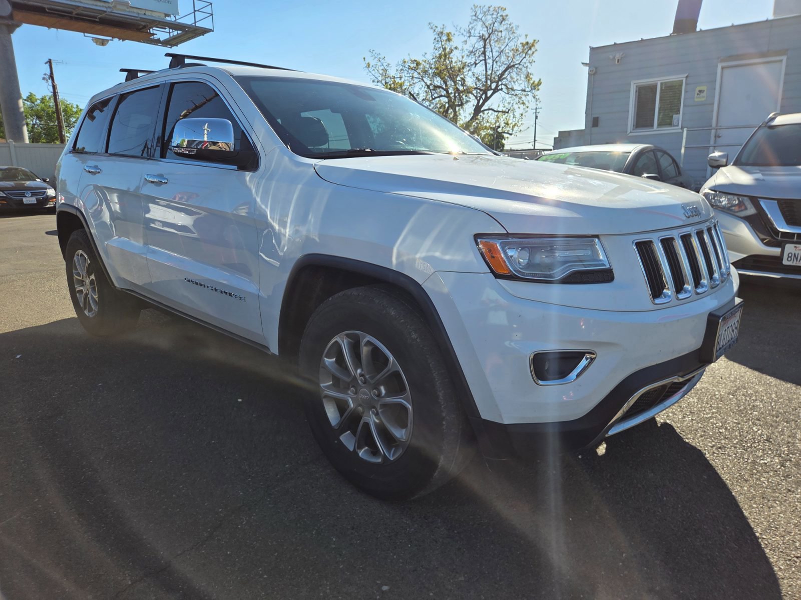 Used 2014 Jeep Grand Cherokee Limited w/ Luxury Group II image 5