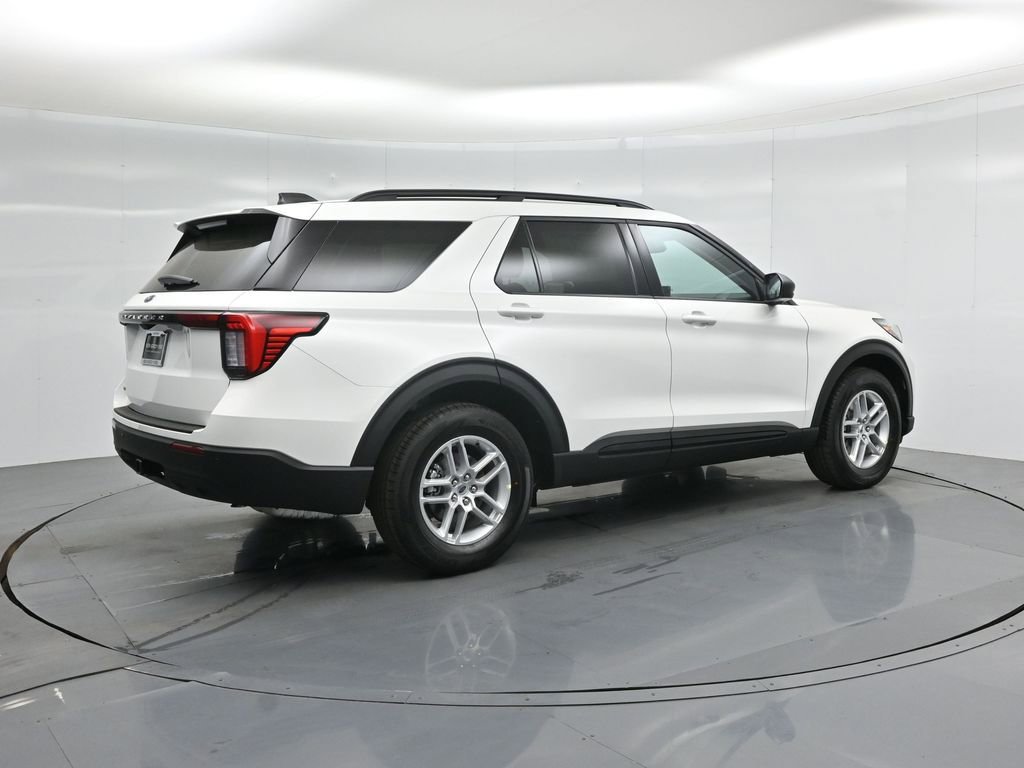 New 2026 Ford Explorer Active image 28