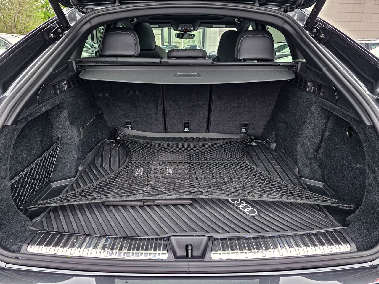Used 2025 Audi SQ5 Prestige image 35