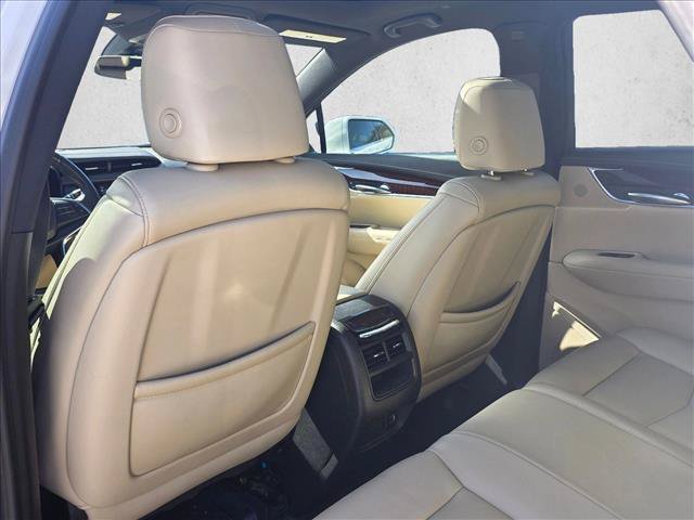 Used 2018 Cadillac XT5 Premium Luxury w/ Driver Assist Package FWD image 12