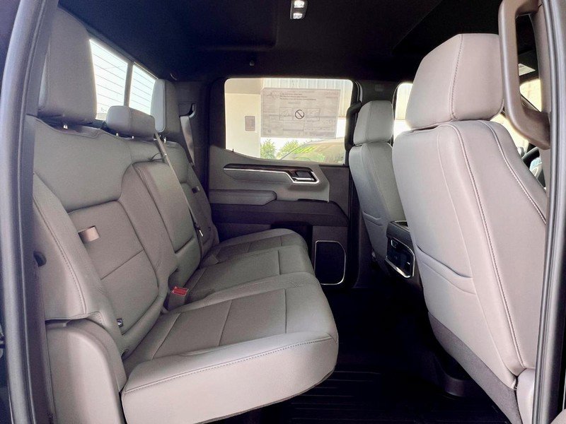 New 2026 GMC Sierra 1500 SLT w/ SLT Premium Plus Package image 11