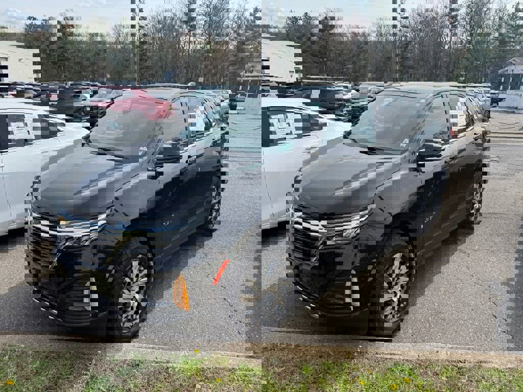 Used 2024 Chevrolet Equinox LT image 2