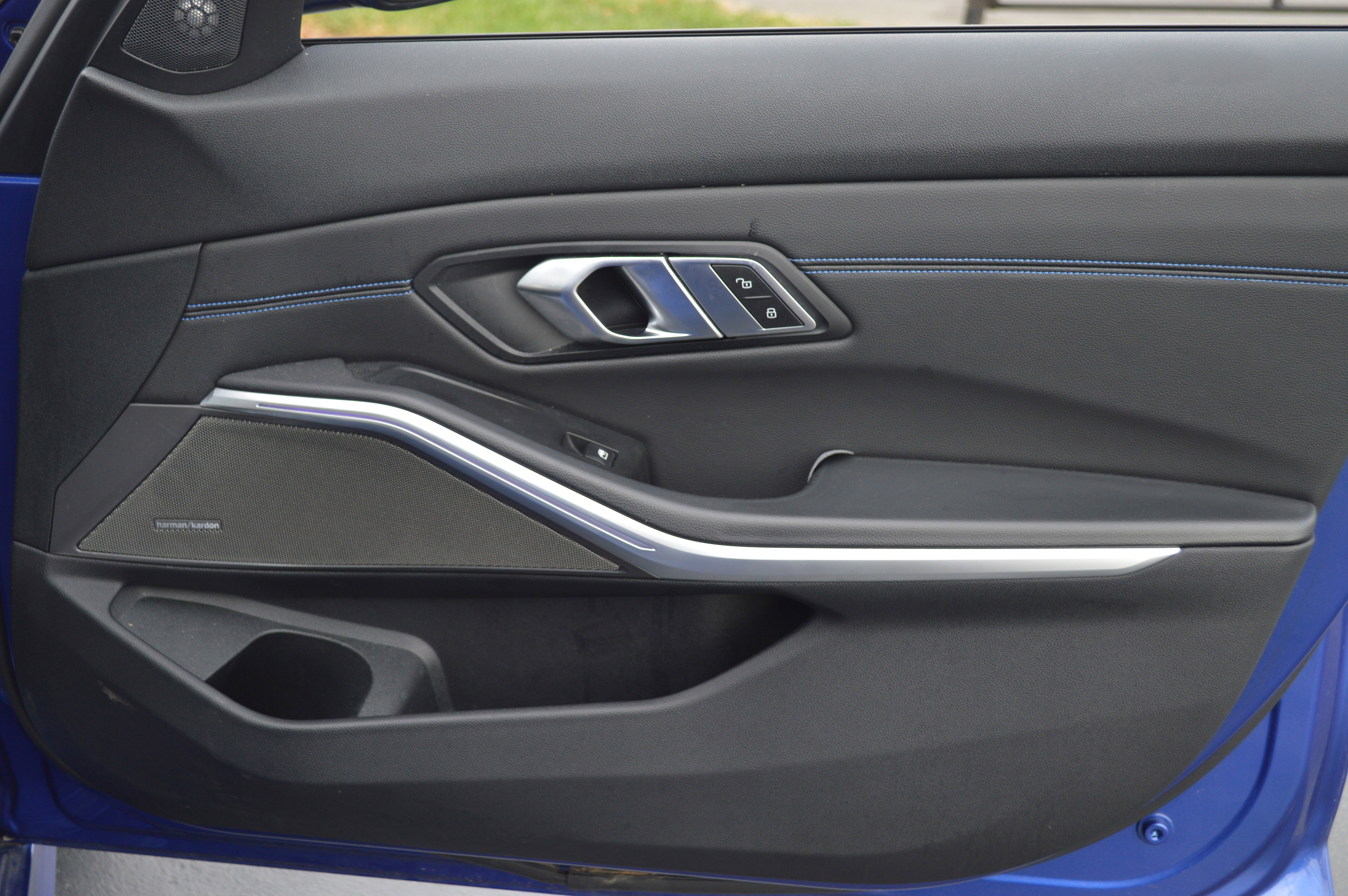 Used 2019 BMW 330i Sedan w/ M Sport Package image 34