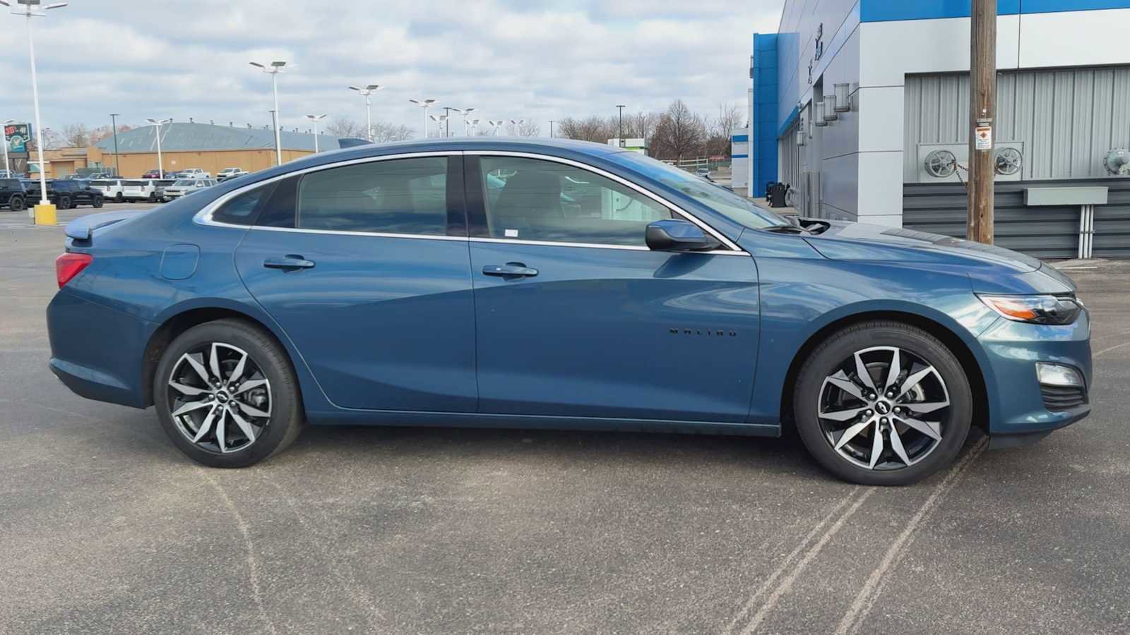 Certified 2025 Chevrolet Malibu RS w/ LPO, Floor Liner Package image 9