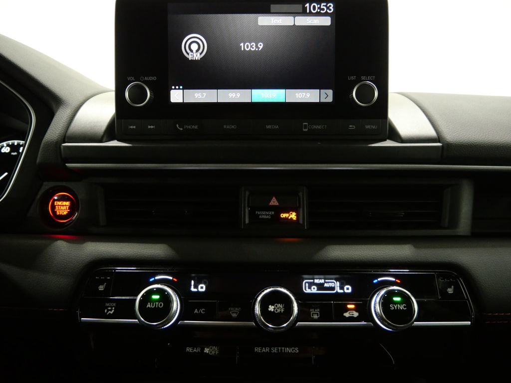 Used 2024 Honda Pilot Sport image 20