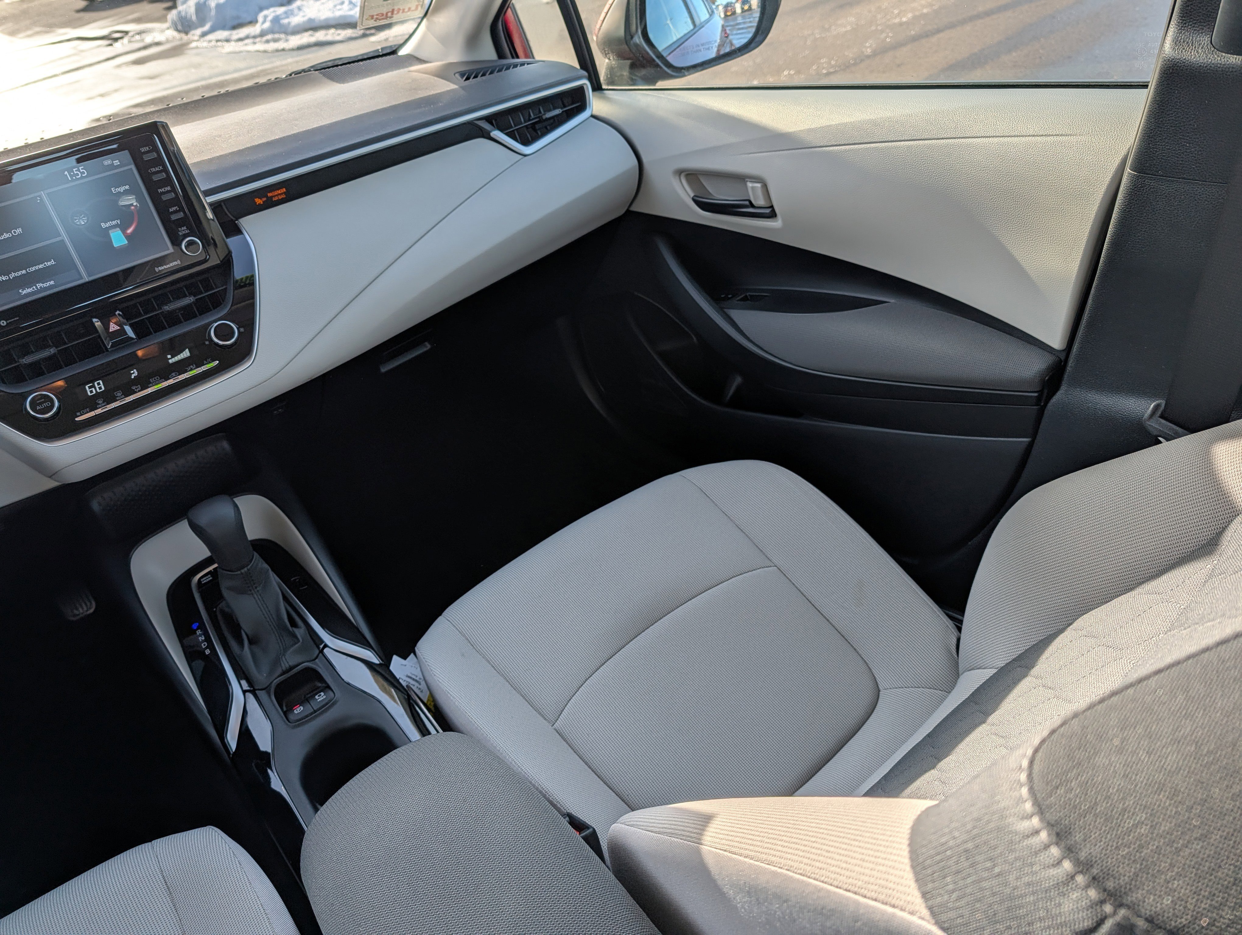 Used 2022 Toyota Corolla LE image 11